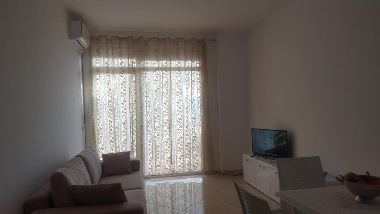 Casa Fronte Mare Apartamento Vlorë Exterior foto