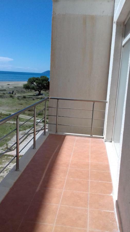 Casa Fronte Mare Apartamento Vlorë Exterior foto